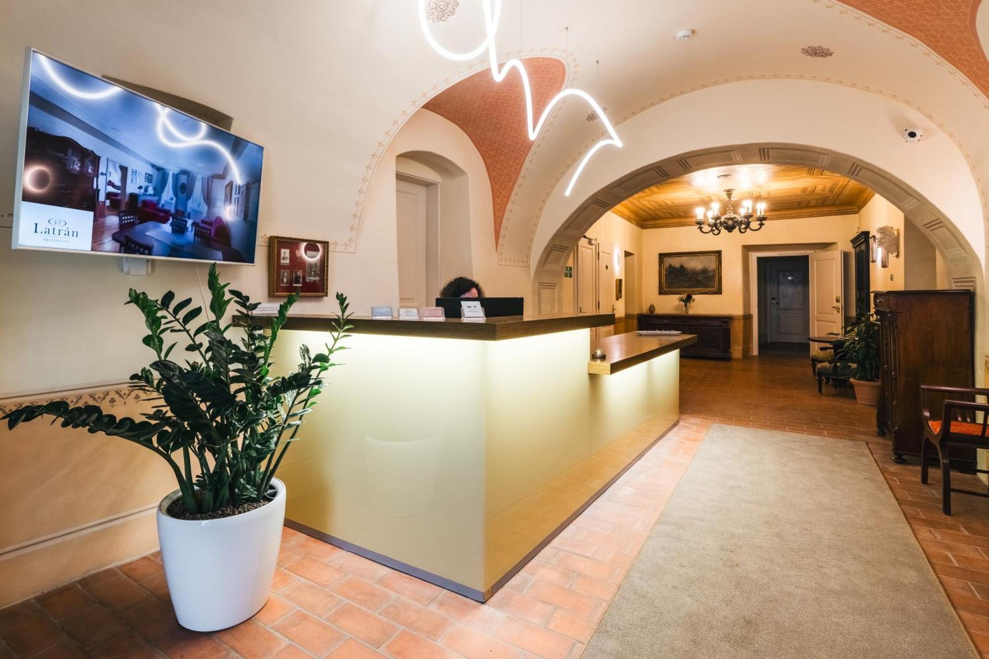 Hotel Latran Český Krumlov Extérieur photo